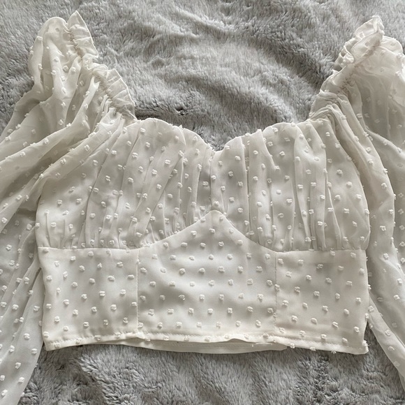 SHEIN Tops - Beautiful white blouse!
